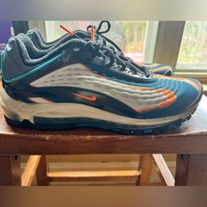 Nike air max deluxe size 12